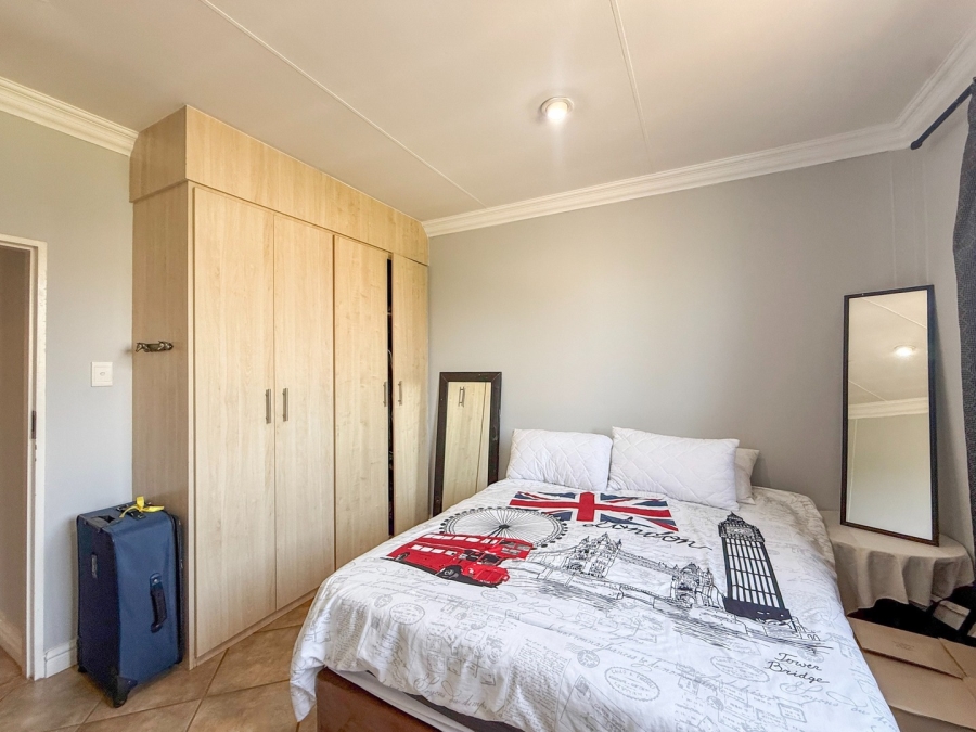 3 Bedroom Property for Sale in The Coves North West